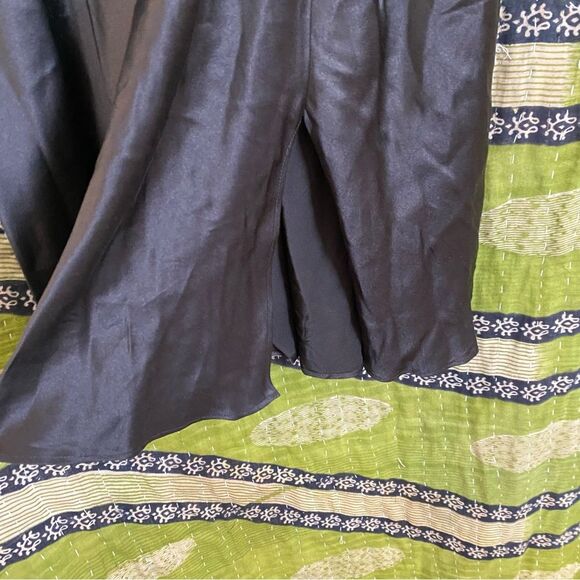 Vintage 90's Victoria's Secret Black Silk Chemise Size Medium - Picture 4 of 12